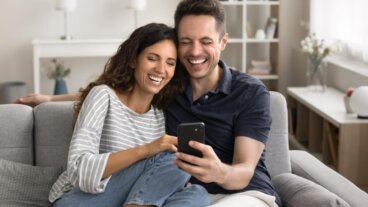 Humour, tendresse ou organisation : quelles sont les meilleures stratégies lorsque la relation se refroidit ?