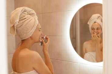 Se parfumer après la douche : l'astuce pour sentir bon toute la journée