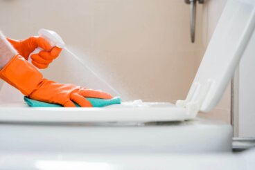 8 astuces rapides pour éliminer les mauvaises odeurs dans la salle de bains et empêcher qu'elles ne reviennent