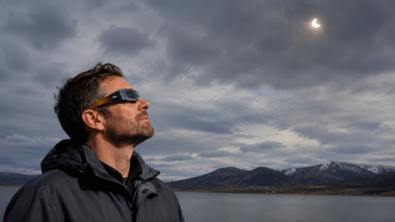 Éclipse solaire en Espagne : comment protéger vos yeux et l'observer en toute sécurité
