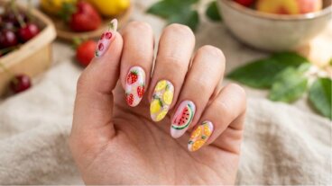 Ongles « messy » : 7 manucures originales pour celles qui en ont marre de toujours avoir les mêmes ongles