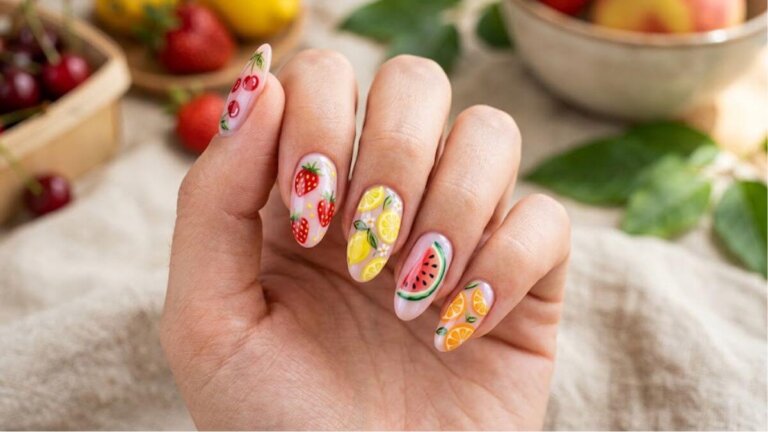 Ongles « messy » : 7 manucures originales pour celles qui en ont marre de toujours avoir les mêmes ongles